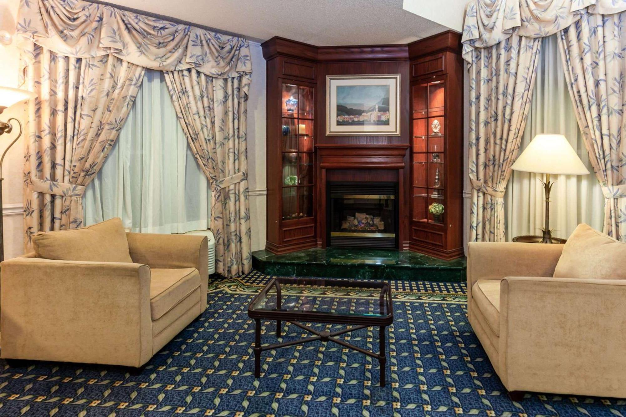 La Quinta By Wyndham Milwaukee Sw New Berlin Ξενοδοχείο Εξωτερικό φωτογραφία